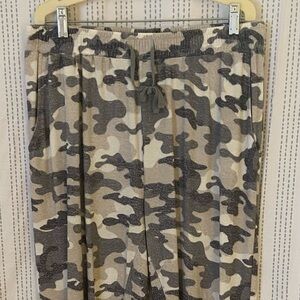 🛍️ ZYIA Active Gray Camo Lounge Boyfriend Joggers size XXXL (16-18)